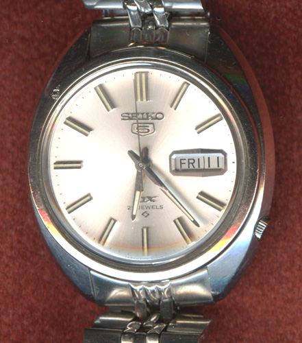 1967 Seiko 5 DX 6106-8010/6106 8030R AD 25 Jewel Automatic Watch with  Original Box, Band: Flying Tiger Antiques Online Store