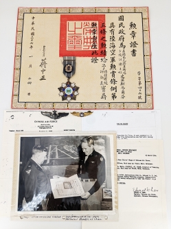 Major Alvin L. Smith USAAF Order of the Sacred Tripod VI Class Officer Badge Document US & CH Wing