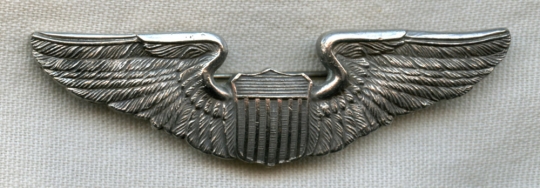 Rare Early-Mid-1930s US Air Corps Pilot Wing by Amcraft in Ca. 1920 Link Pattern