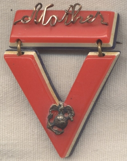 WWII USMC Mothers "V for Victory" Pin
