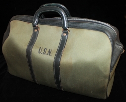 Great WWII US Navy Aviator's Hand Bag Type M-432-A w/ Original Owner's Lock & Keys