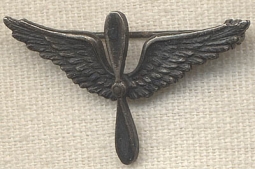 Nice WWI US Air Service Cap or Shirt Size Officer's Insignia