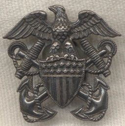 Rare WWII USN Medical Officers Cap Badge for USMC Service